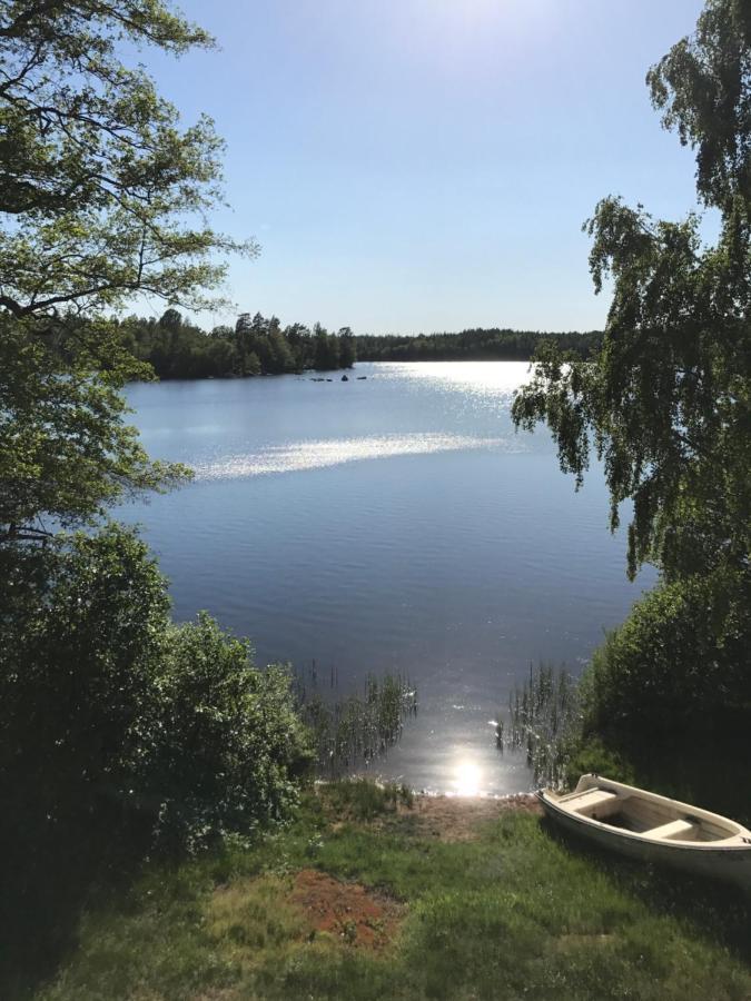 Stenhaella Bed&Breakfast Holmsjö Esterno foto