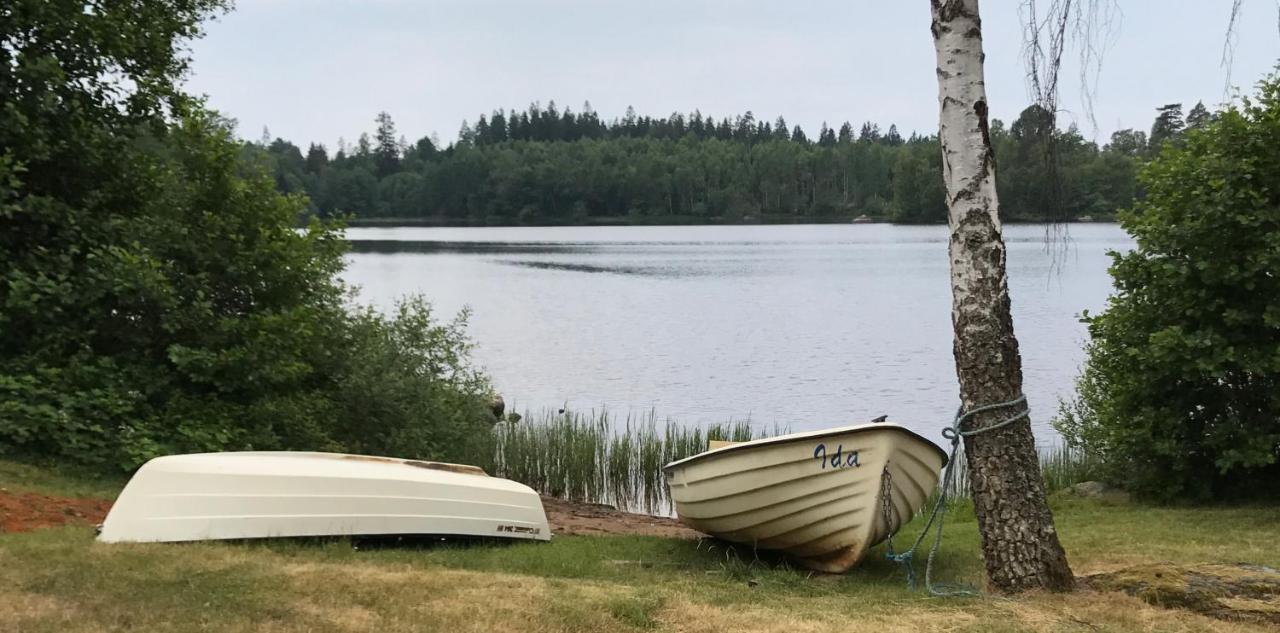Stenhaella Bed&Breakfast Holmsjö Esterno foto