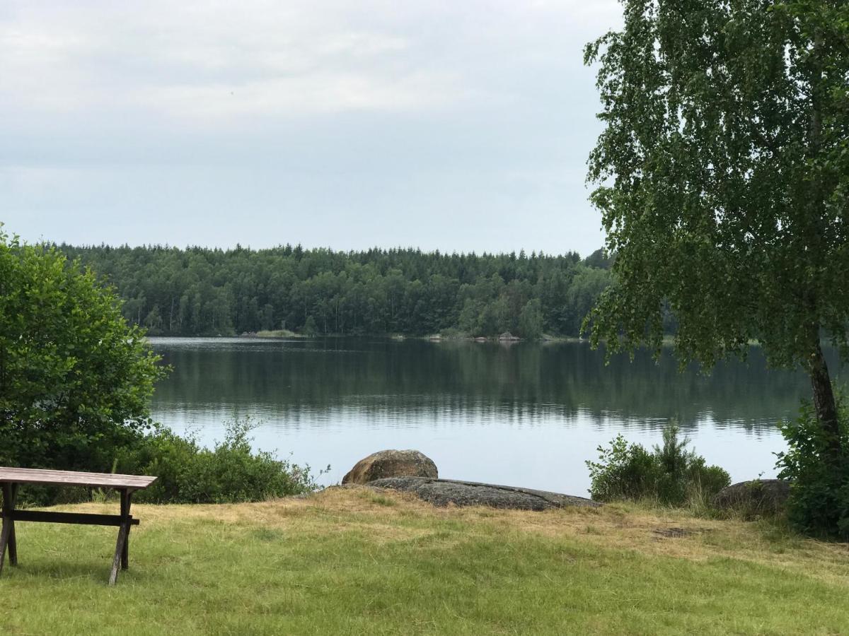 Stenhaella Bed&Breakfast Holmsjö Esterno foto