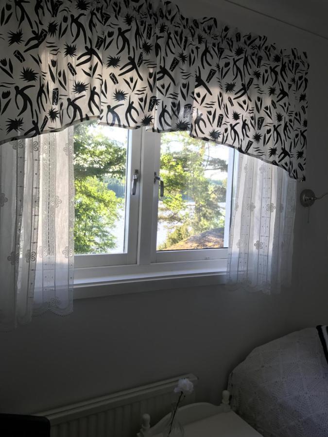 Stenhaella Bed&Breakfast Holmsjö Esterno foto
