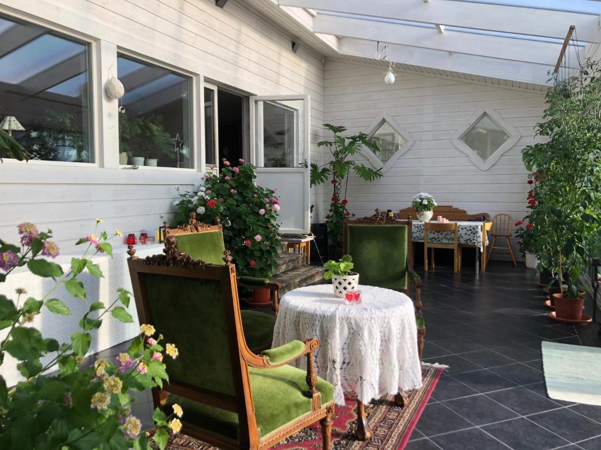 Stenhaella Bed&Breakfast Holmsjö Esterno foto