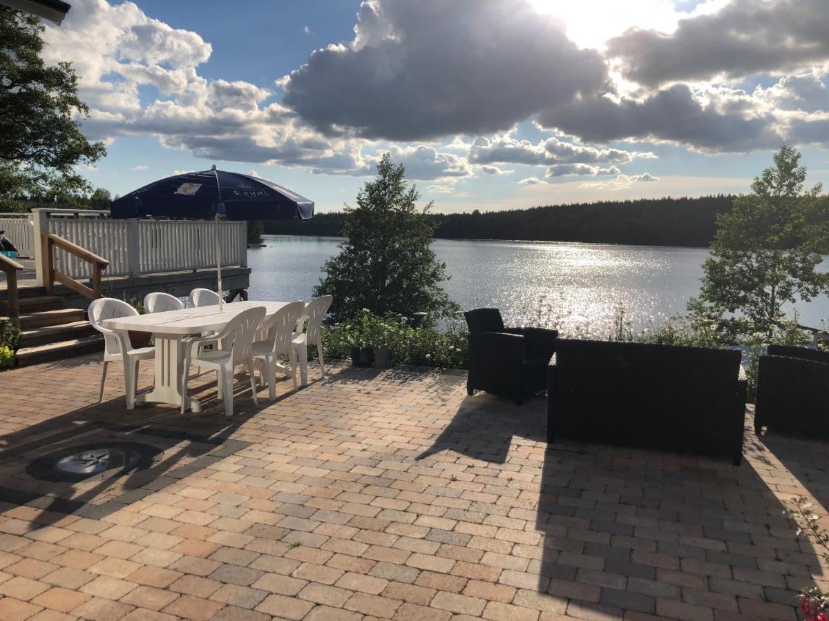 Stenhaella Bed&Breakfast Holmsjö Esterno foto